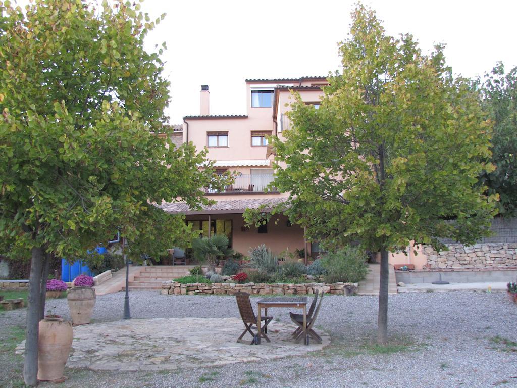 Gasthaus Cal Pastor La Pobla de Cervoles Exterior foto